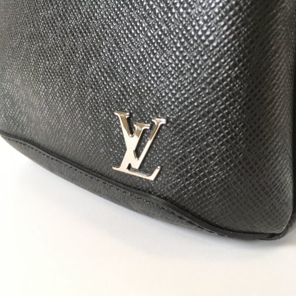 Louis Vuitton Avenue Sling Bag Sale