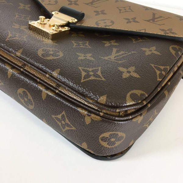 Louis Vuitton Reverse Pochette Metis Online Sale