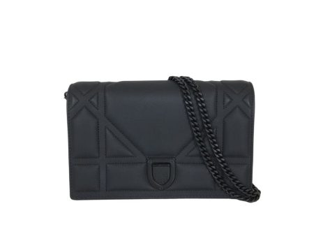 Dior Diorama WOC Online now