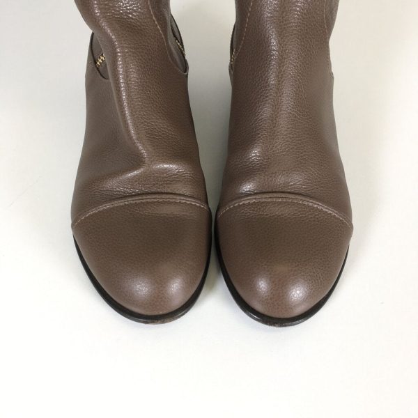 Louis Vuitton Riding Boots size 36 For Sale